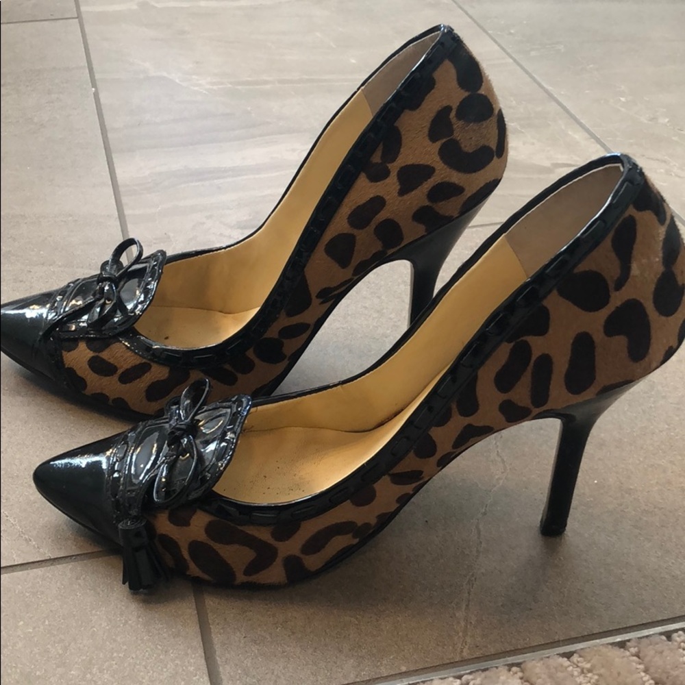Size 7.5 - Ivanka Trump leopard heel.